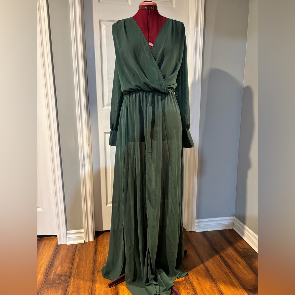 SHEIN Elegant Green Maxi Dress